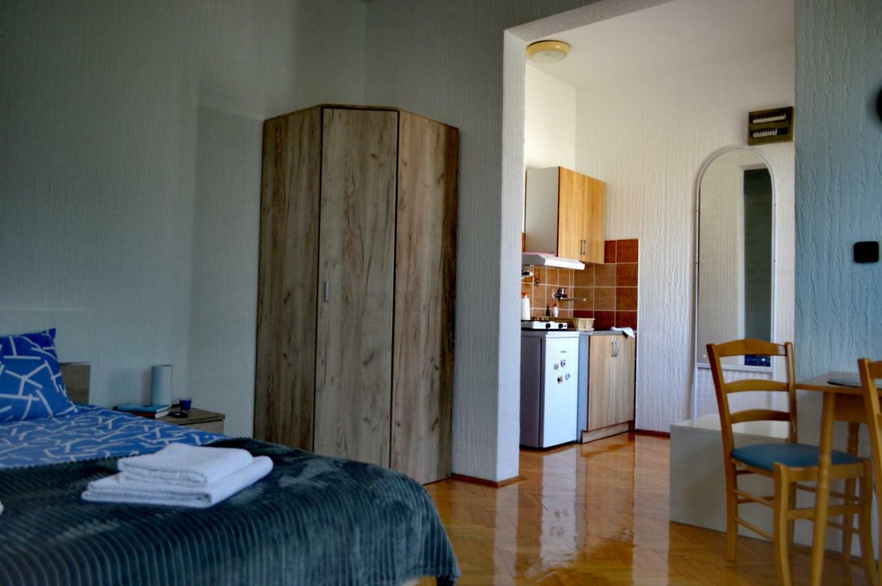 Apartman Studio Katarina Golubac Exteriör bild