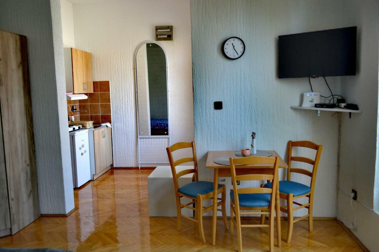 Apartman Studio Katarina Golubac Exteriör bild